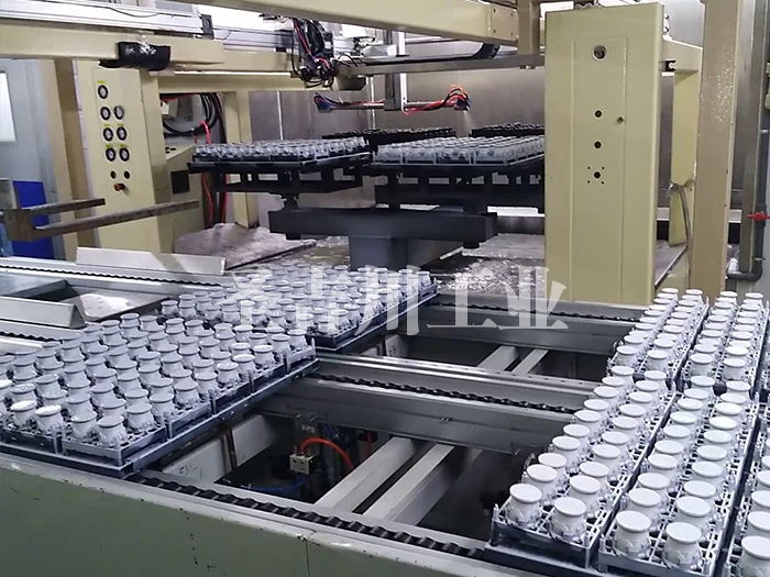 按鍵往復機自動噴漆線